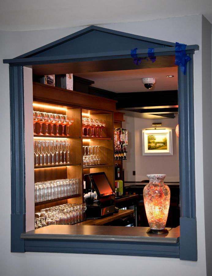 The Leitrim Inn And Blueway Lodge County Leitrim Екстер'єр фото