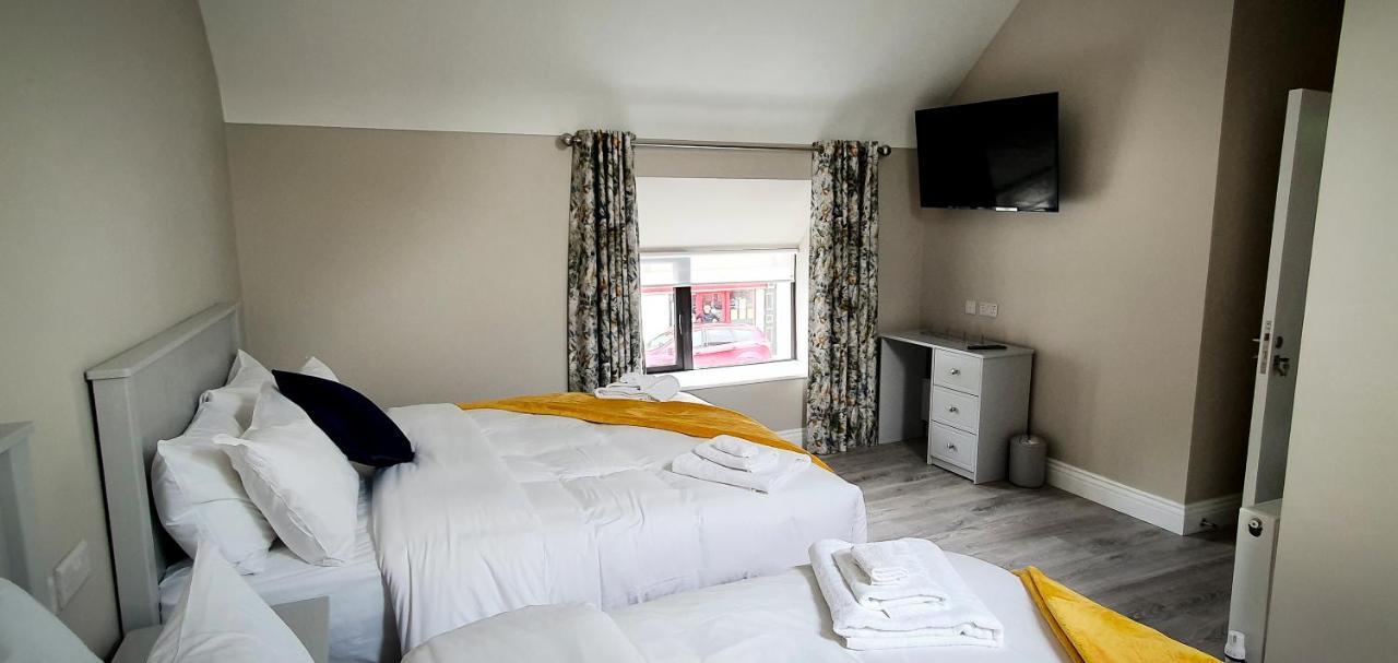 The Leitrim Inn And Blueway Lodge County Leitrim Екстер'єр фото