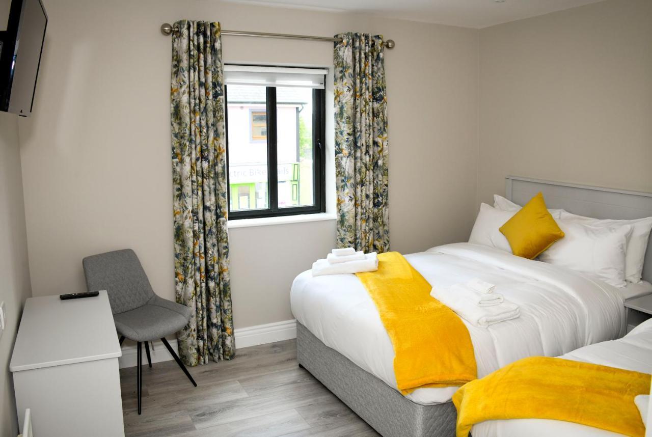 The Leitrim Inn And Blueway Lodge County Leitrim Екстер'єр фото