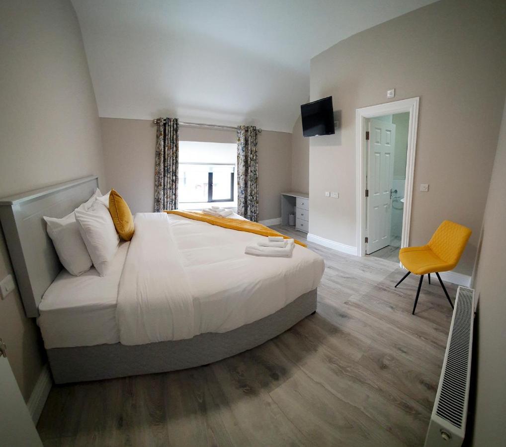 The Leitrim Inn And Blueway Lodge County Leitrim Екстер'єр фото