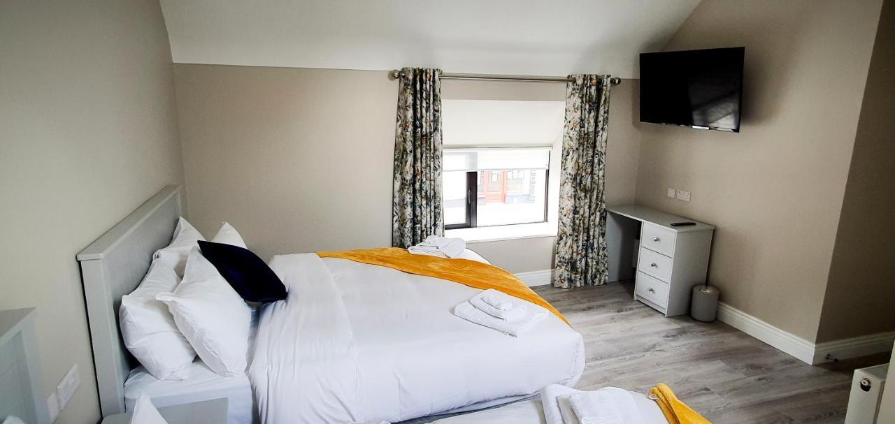 The Leitrim Inn And Blueway Lodge County Leitrim Екстер'єр фото
