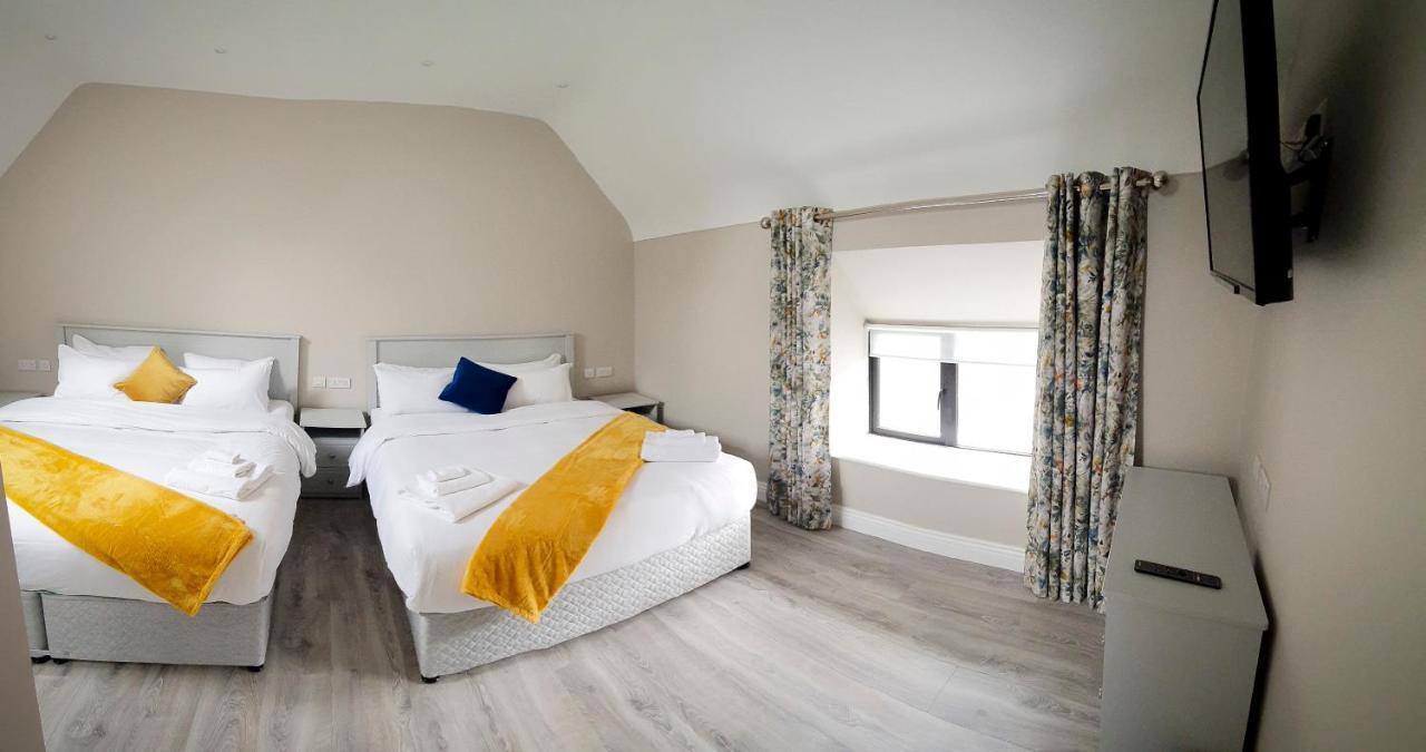 The Leitrim Inn And Blueway Lodge County Leitrim Екстер'єр фото